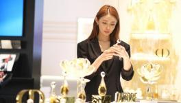 宇宙中心万家丽圣诞星光奇遇记，超多豪礼享不停